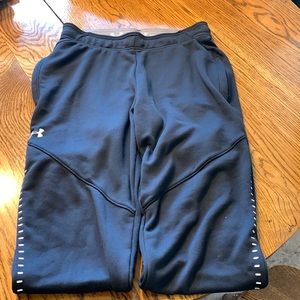 UA cold gear small women’s pants